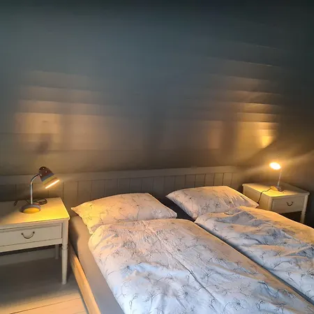 וילה Beautiful Log House At The World's End, Tjome