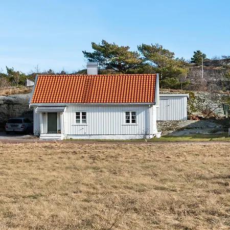 Beautiful Log House At The World's End, Tjome Helgeroa