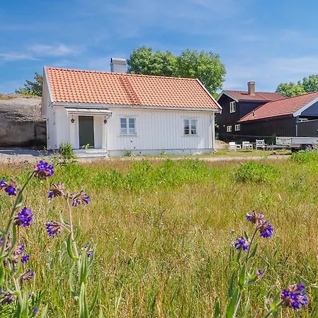 וילה Beautiful Log House At The World's End, Tjome *